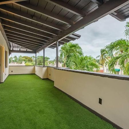New! Miami & Calle Ocho Simpson'S Funhouse! 外观 照片